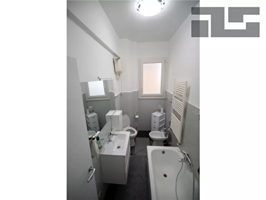 Immagine 13 di Appartamento in vendita  a Firenze