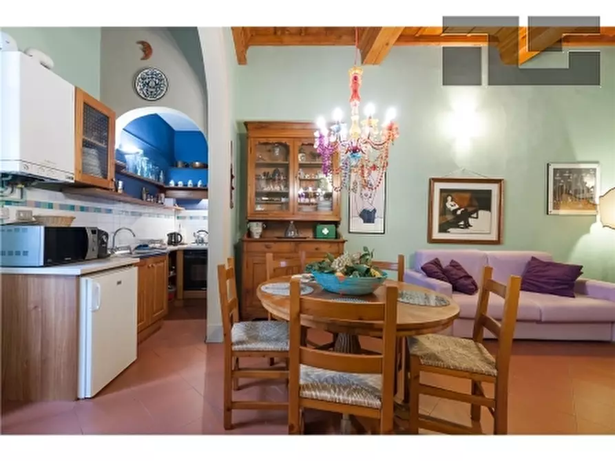 Immagine 3 di Appartamento in vendita  a Firenze