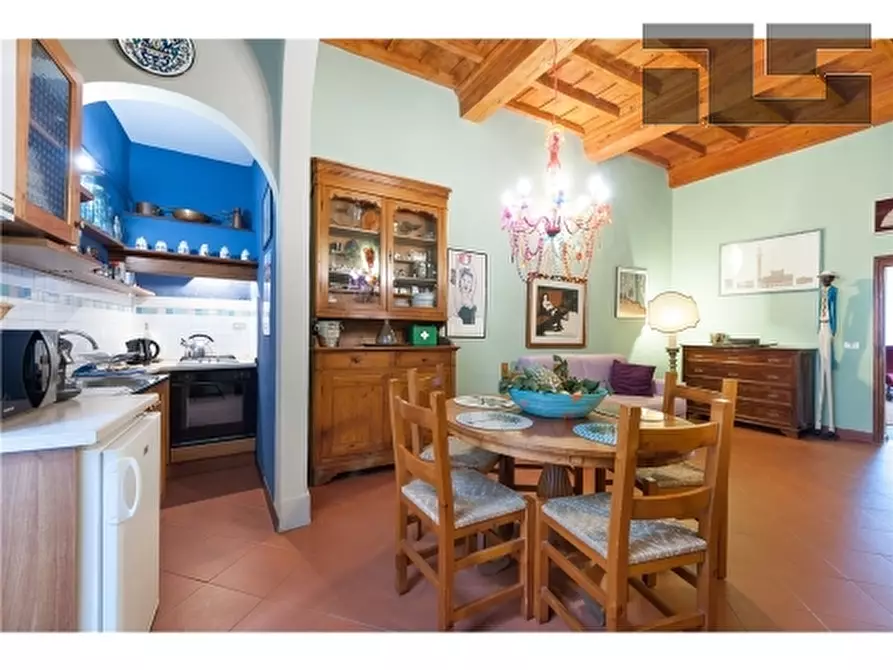Immagine 4 di Appartamento in vendita  a Firenze