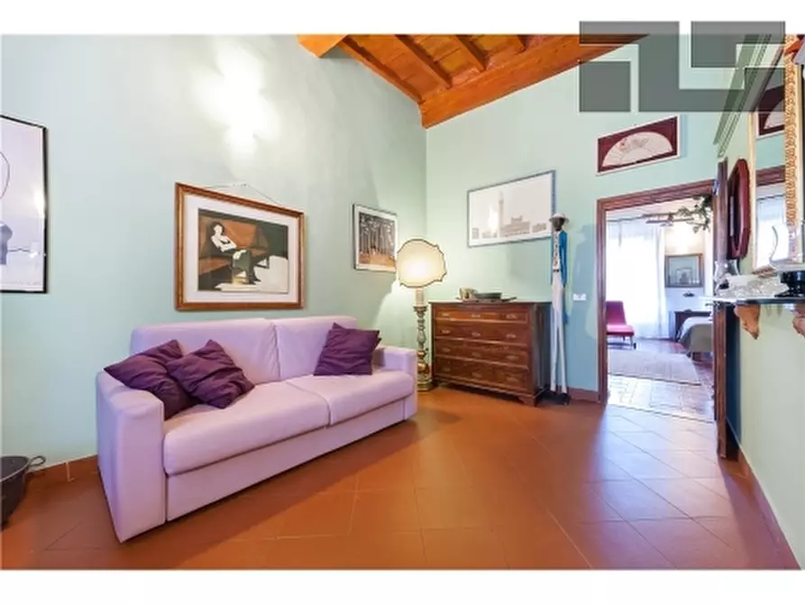 Immagine 6 di Appartamento in vendita  a Firenze