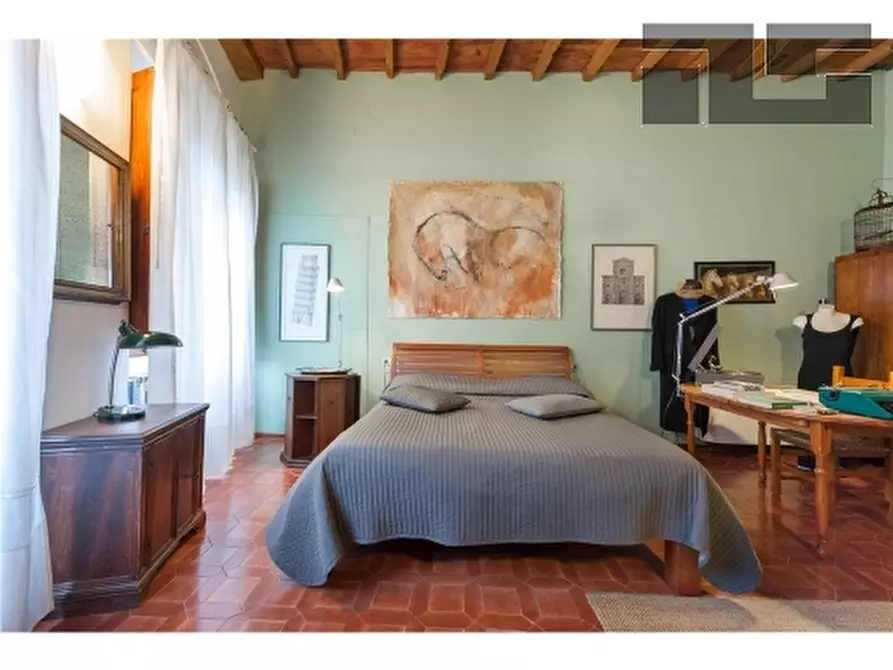 Immagine 21 di Appartamento in vendita  a Firenze