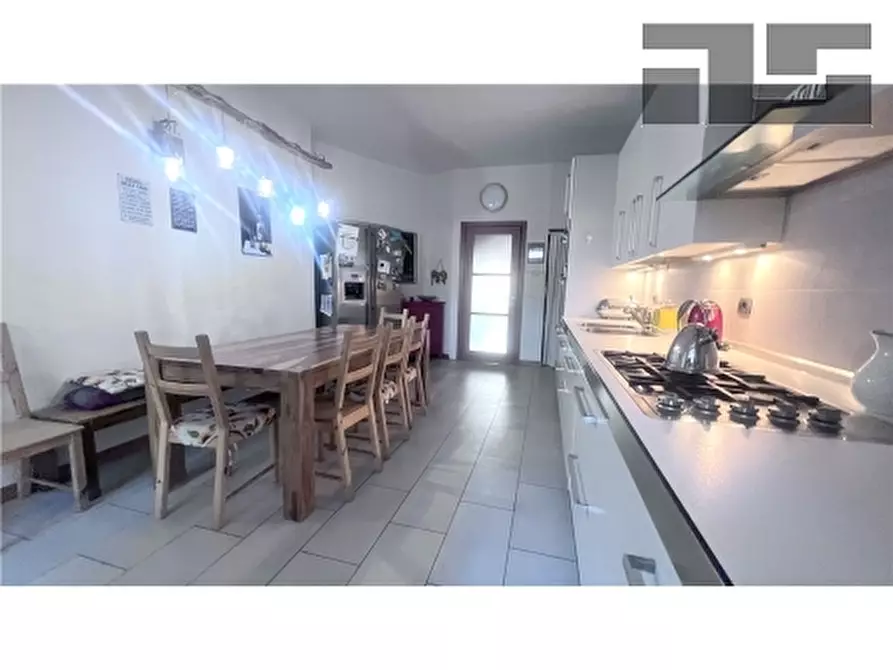 Immagine 5 di Appartamento in vendita  a Firenze