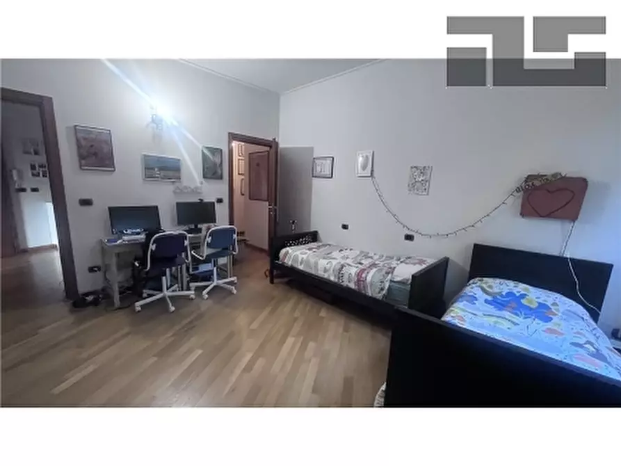 Immagine 15 di Appartamento in vendita  a Firenze