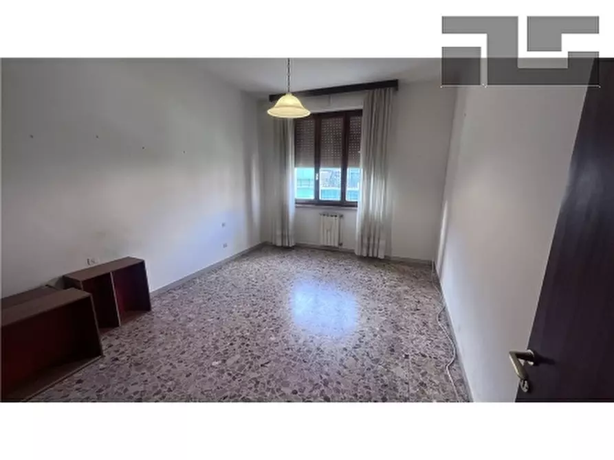 Immagine 9 di Appartamento in vendita  a Firenze