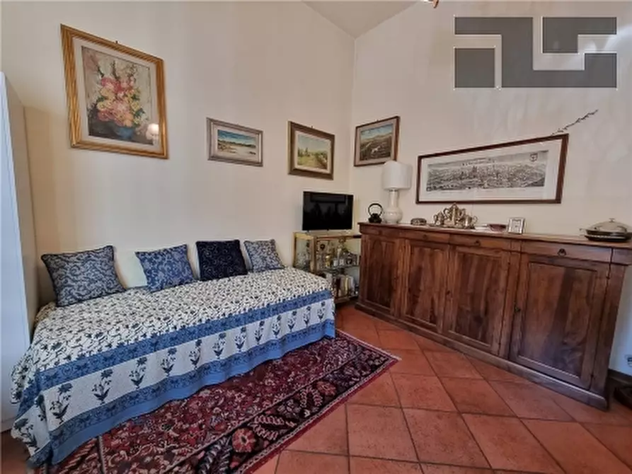 Immagine 6 di Appartamento in vendita  a Firenze