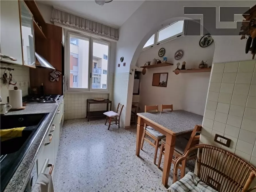 Immagine 12 di Appartamento in vendita  a Firenze