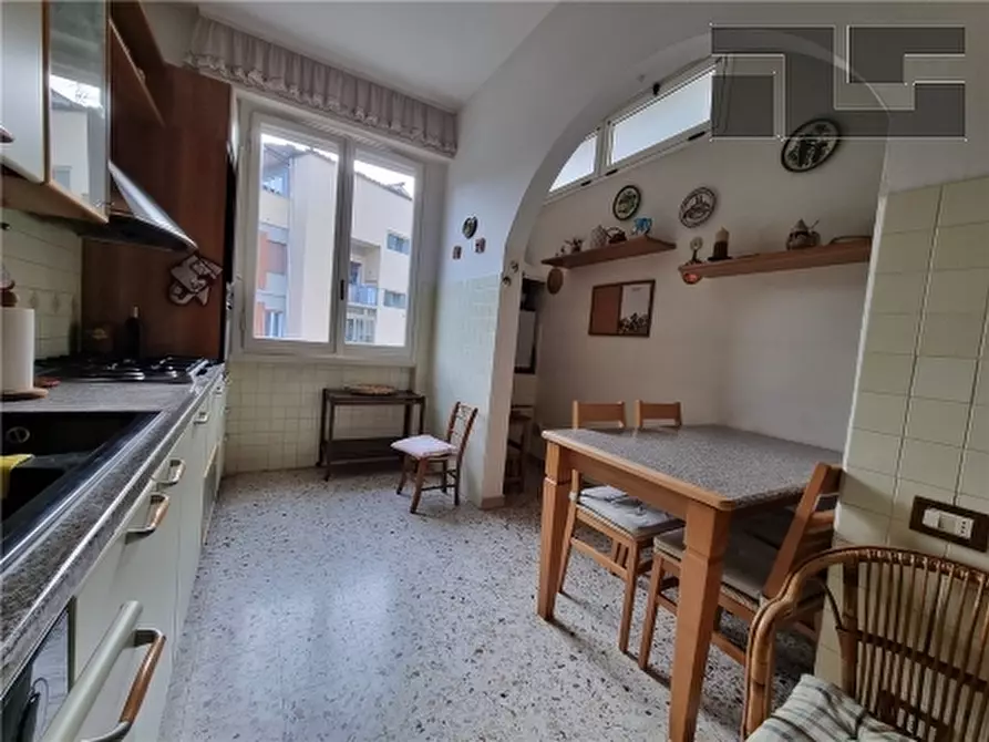 Immagine 14 di Appartamento in vendita  a Firenze