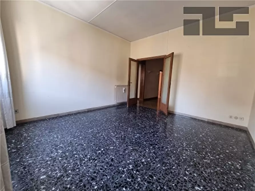 Immagine 3 di Appartamento in vendita  a Firenze