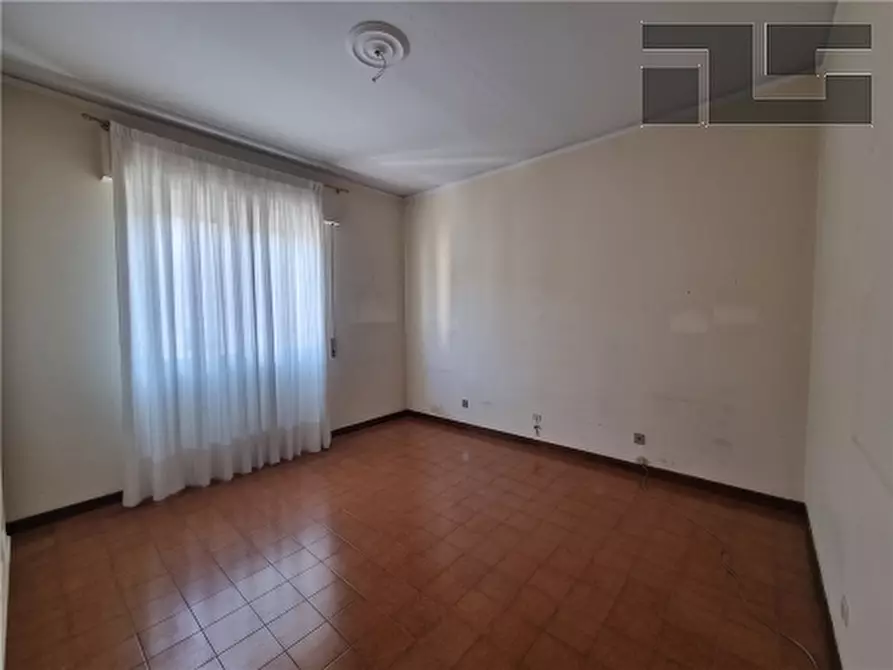 Immagine 13 di Appartamento in vendita  a Firenze