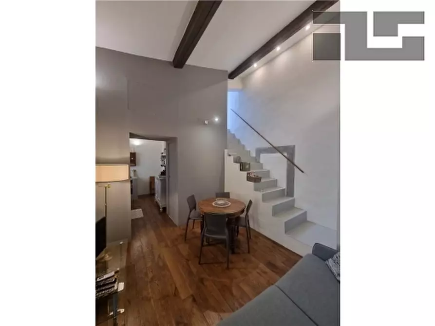Immagine 2 di Appartamento in vendita  a Firenze