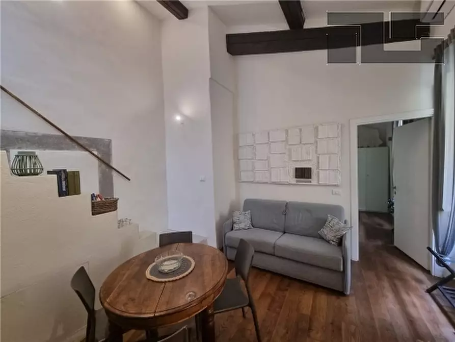Immagine 3 di Appartamento in vendita  a Firenze