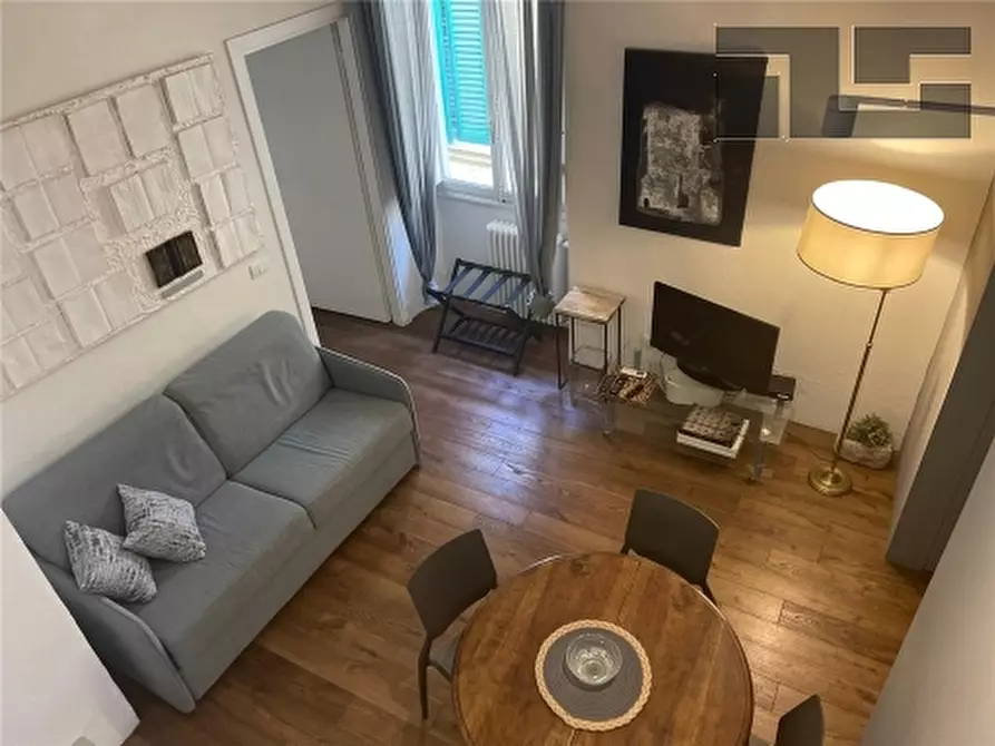 Immagine 6 di Appartamento in vendita  a Firenze