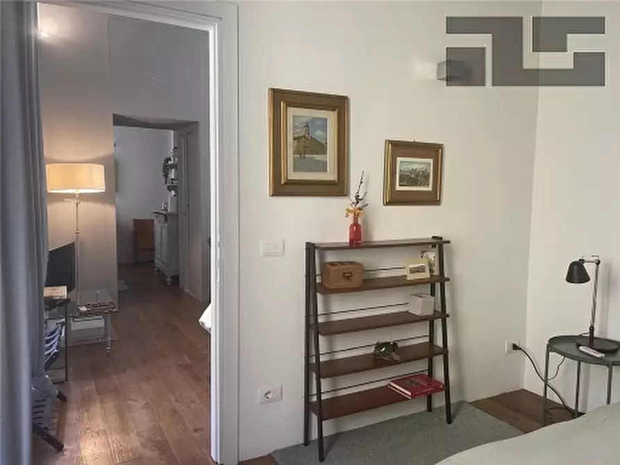 Immagine 18 di Appartamento in vendita  a Firenze