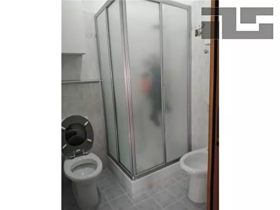 Immagine 8 di Appartamento in vendita  a Firenze