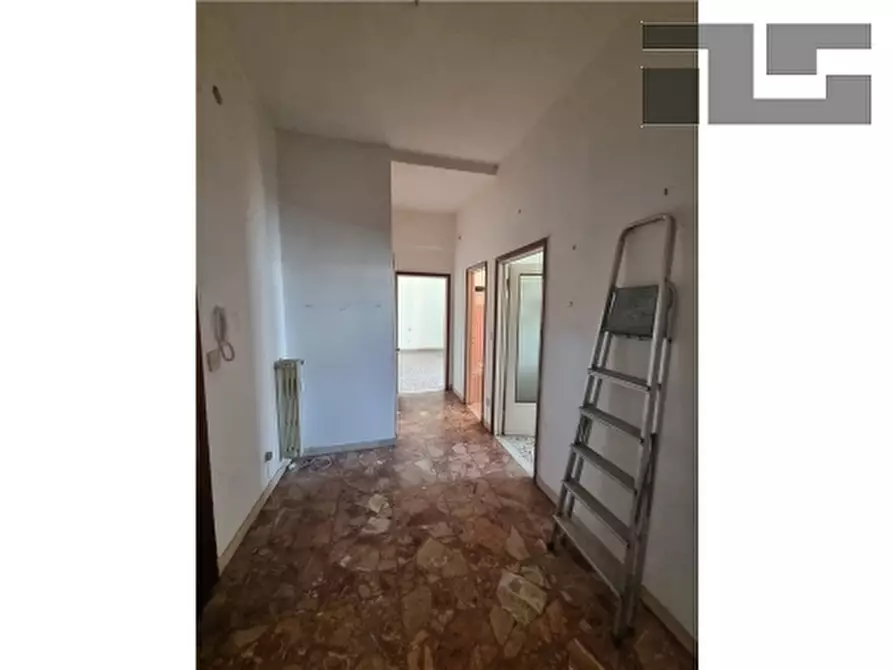 Immagine 9 di Appartamento in vendita  a Firenze