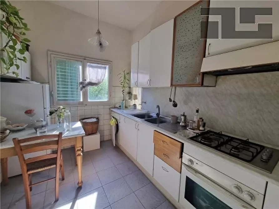 Immagine 9 di Appartamento in vendita  a Firenze