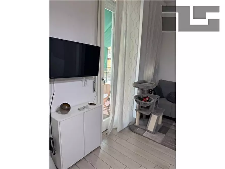 Immagine 4 di Appartamento in vendita  a Firenze