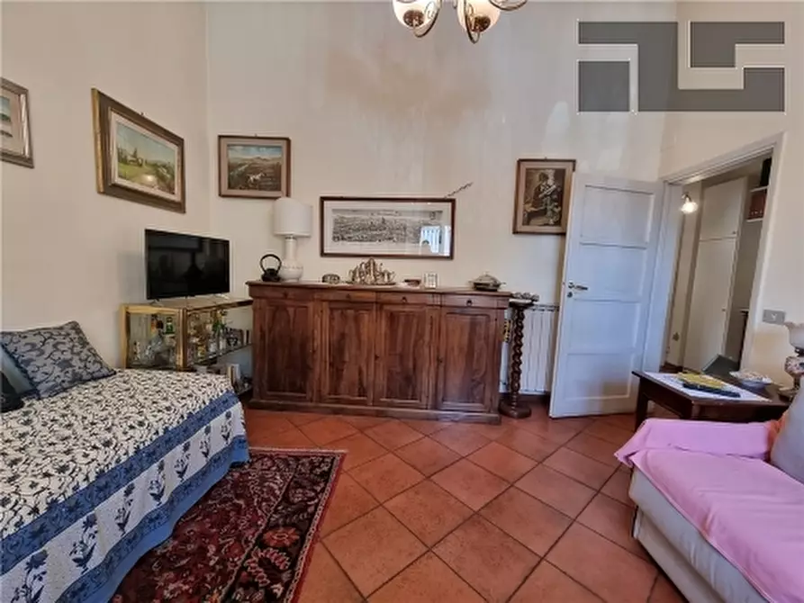 Immagine 4 di Appartamento in vendita  a Firenze