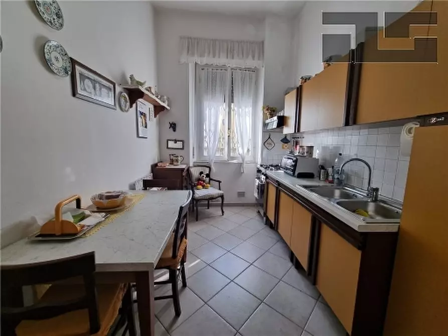 Immagine 8 di Appartamento in vendita  a Firenze