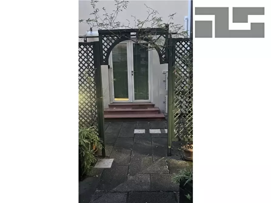 Immagine 6 di Appartamento in affitto  a Firenze