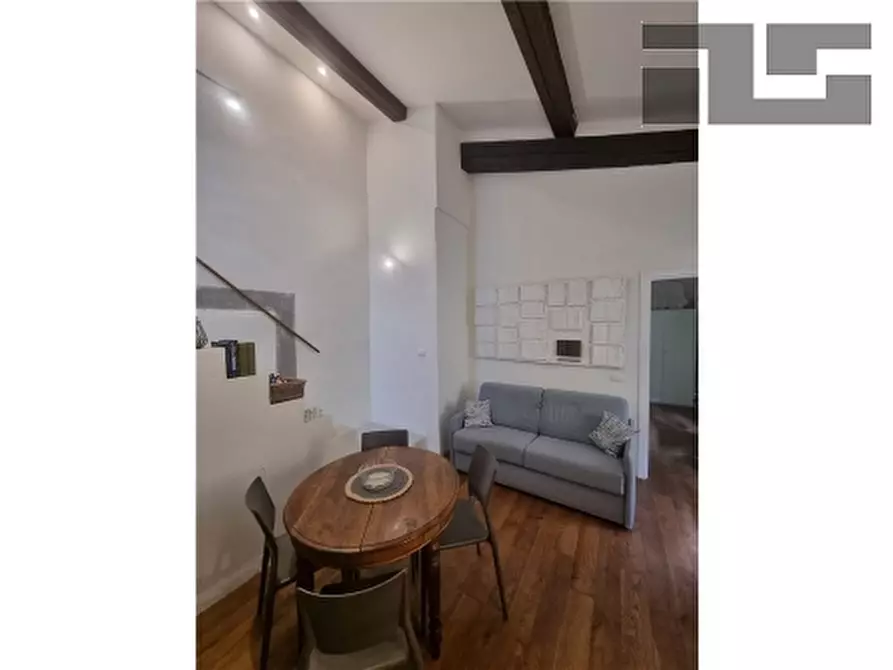 Immagine 4 di Appartamento in vendita  a Firenze