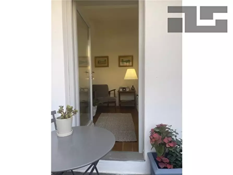 Immagine 21 di Appartamento in vendita  a Firenze