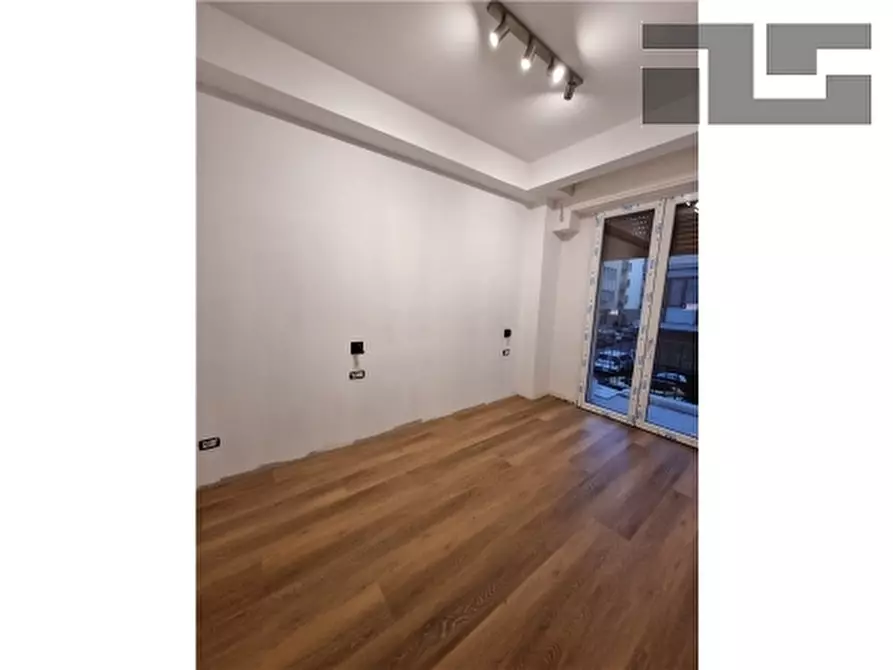 Immagine 9 di Appartamento in vendita  a Firenze