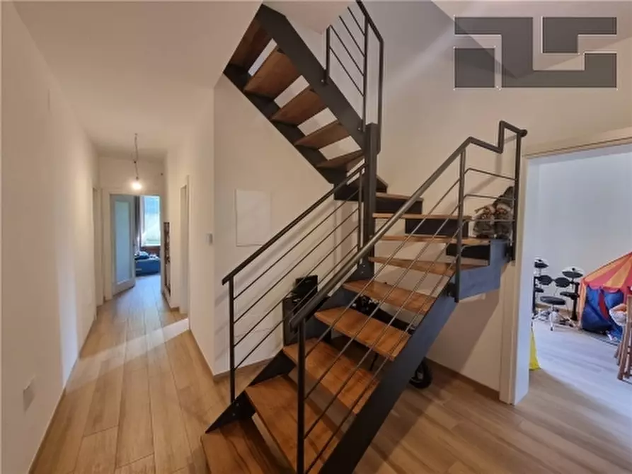 Immagine 9 di Appartamento in vendita  a Firenze