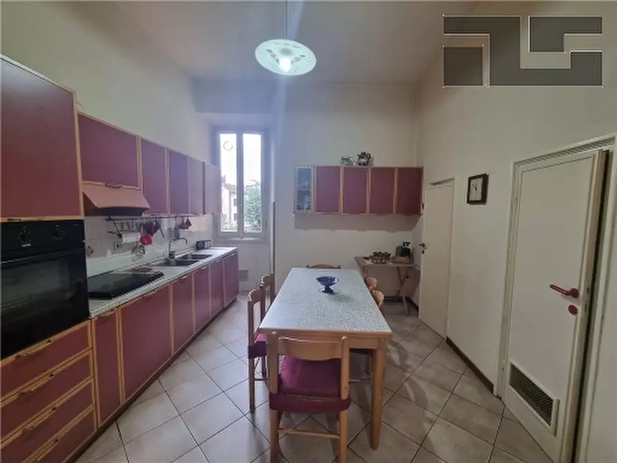 Immagine 5 di Appartamento in vendita  a Firenze