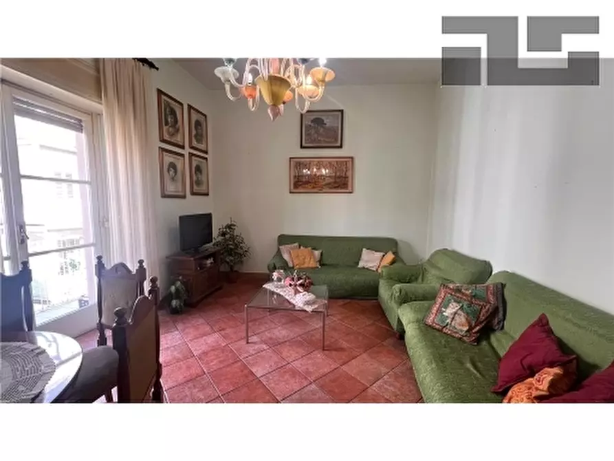 Immagine 7 di Appartamento in vendita  a Firenze