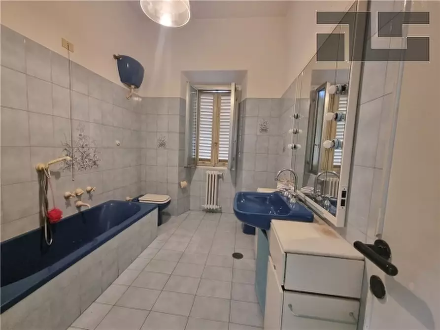 Immagine 22 di Appartamento in vendita  a Firenze