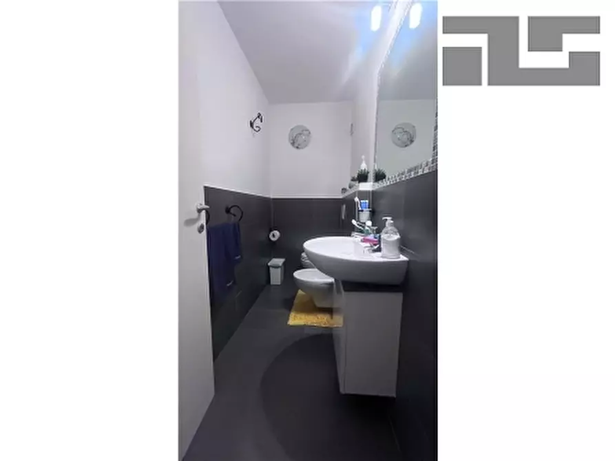 Immagine 19 di Appartamento in vendita  a Vaglia