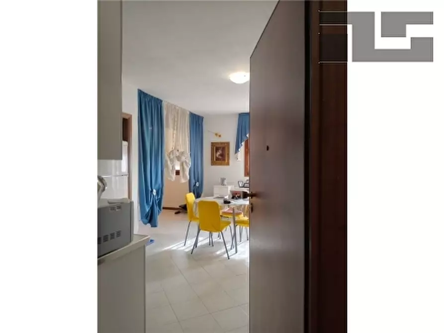 Immagine 2 di Appartamento in vendita  a Firenze