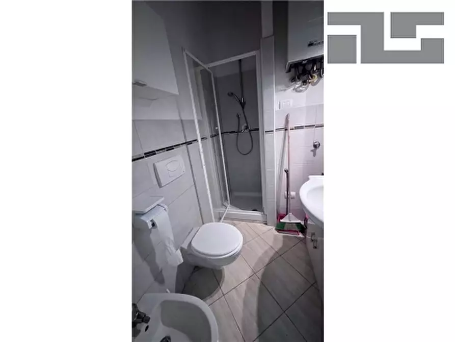 Immagine 8 di Appartamento in vendita  a Firenze