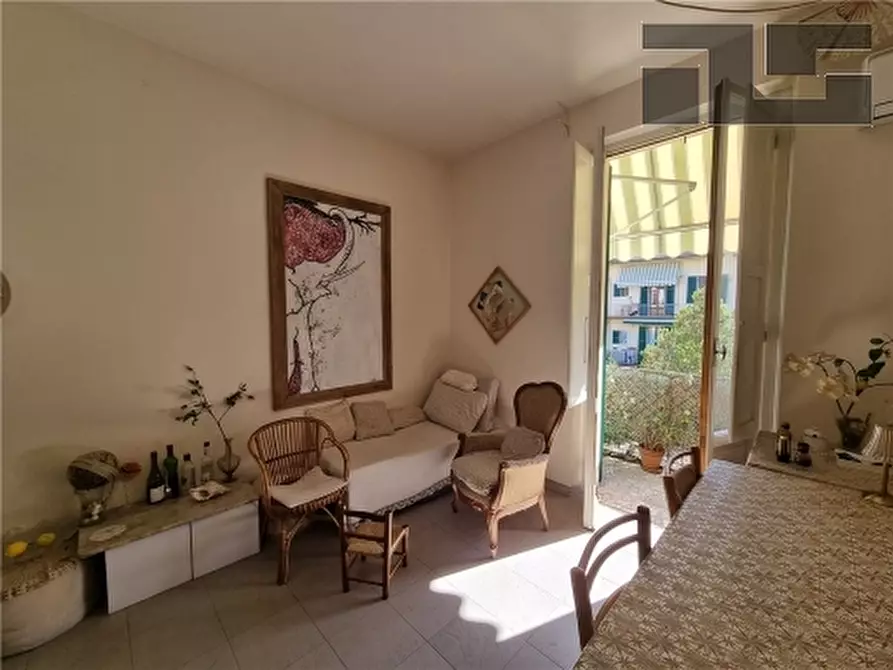 Immagine 2 di Appartamento in vendita  a Firenze