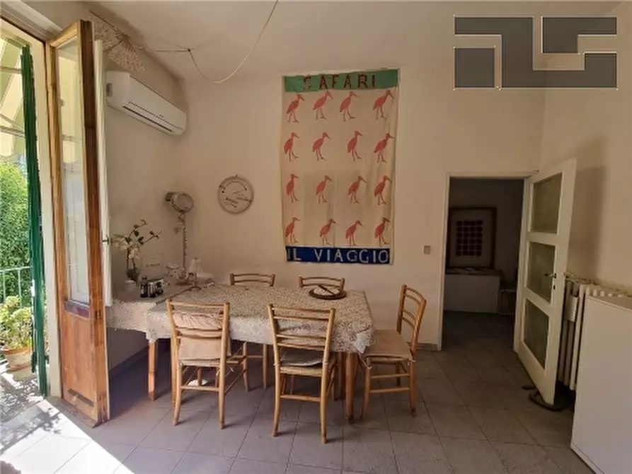 Immagine 4 di Appartamento in vendita  a Firenze