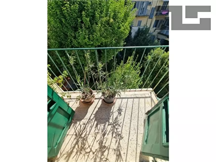 Immagine 13 di Appartamento in vendita  a Firenze