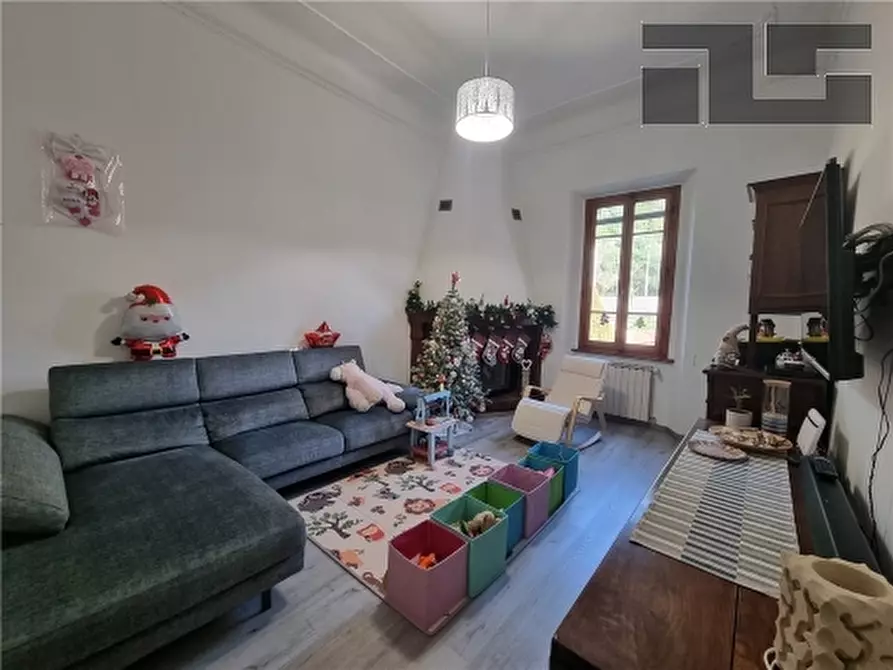 Immagine 1 di Appartamento in vendita  a Fiesole