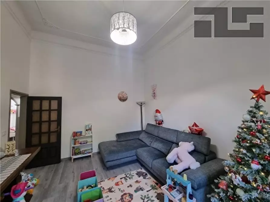 Immagine 5 di Appartamento in vendita  a Fiesole