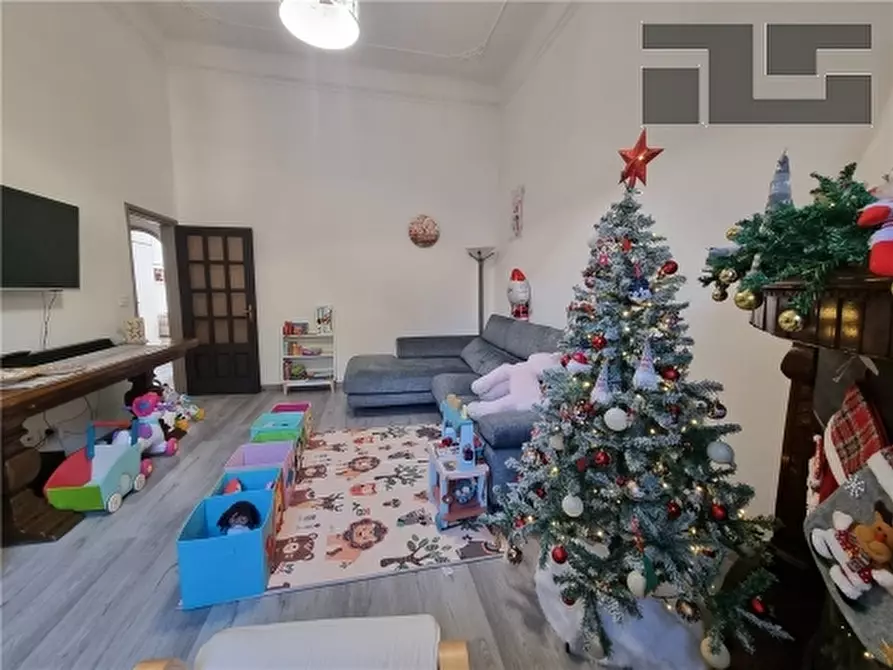 Immagine 6 di Appartamento in vendita  a Fiesole