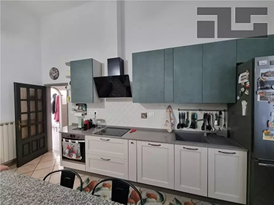 Immagine 9 di Appartamento in vendita  a Fiesole