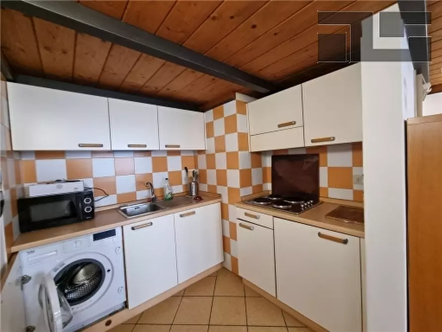 Immagine 10 di Appartamento in affitto  a Firenze