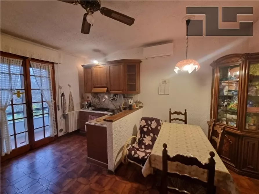 Immagine 3 di Appartamento in vendita  a Impruneta