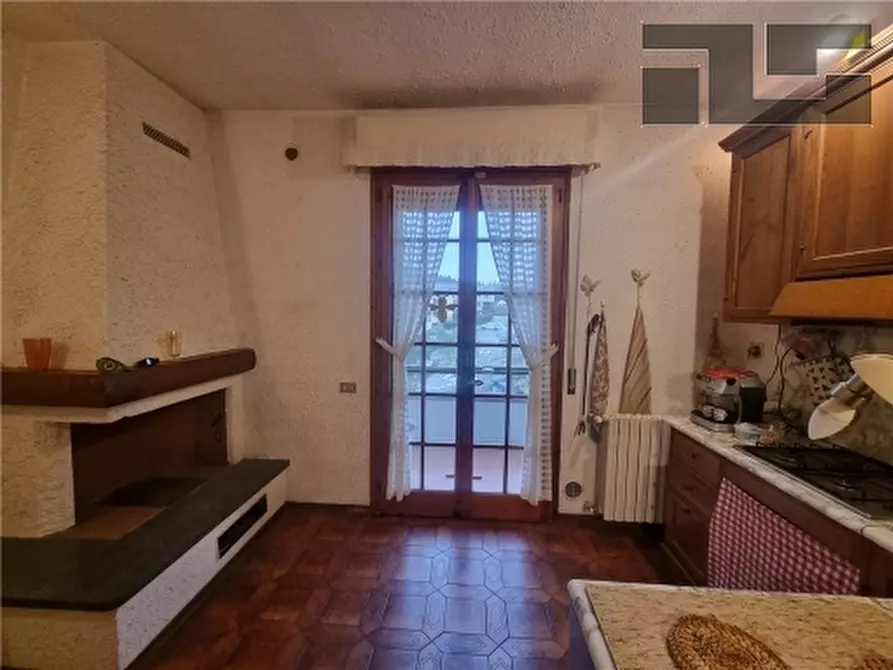 Immagine 4 di Appartamento in vendita  a Impruneta