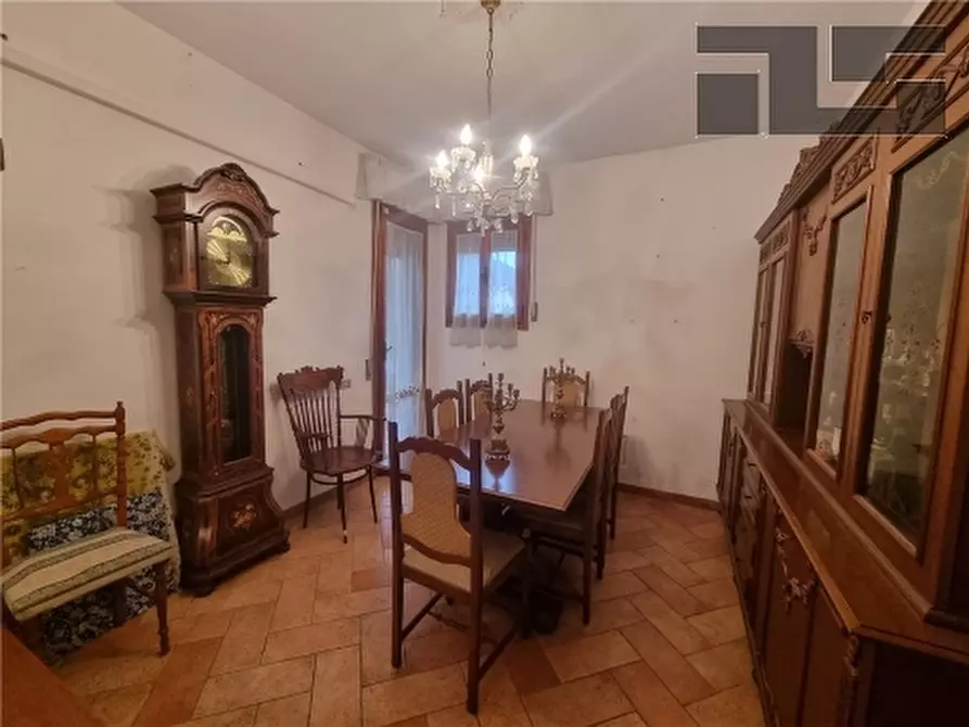 Immagine 9 di Appartamento in vendita  a Impruneta