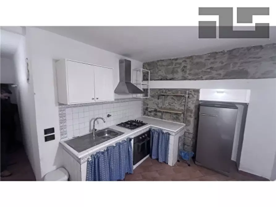 Immagine 2 di Appartamento in vendita  a Fiesole