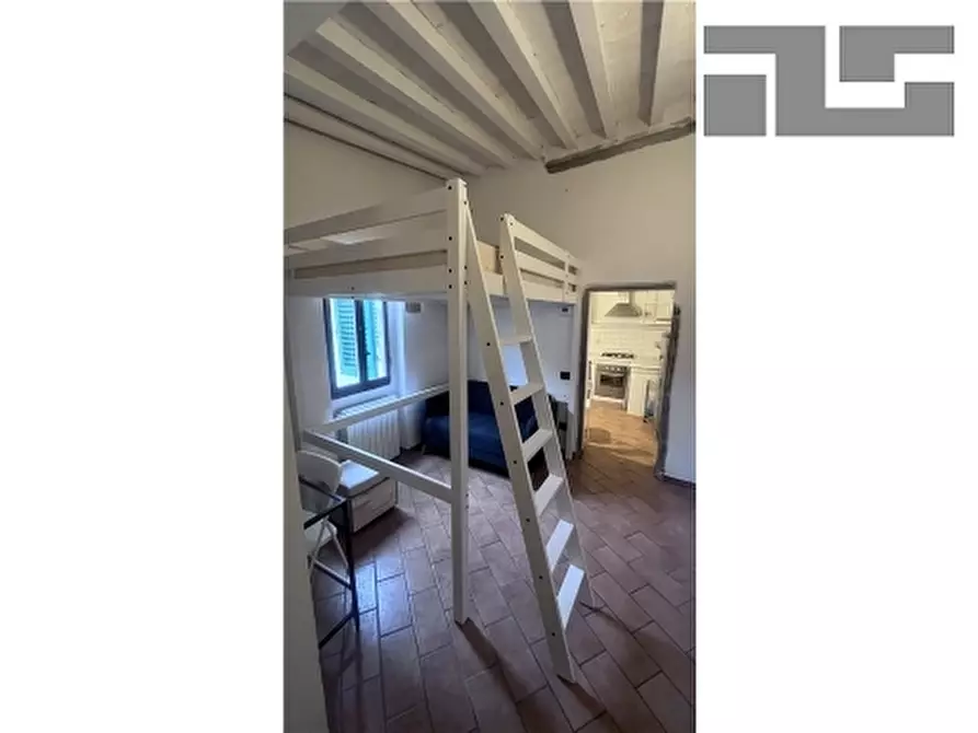 Immagine 10 di Appartamento in vendita  a Fiesole