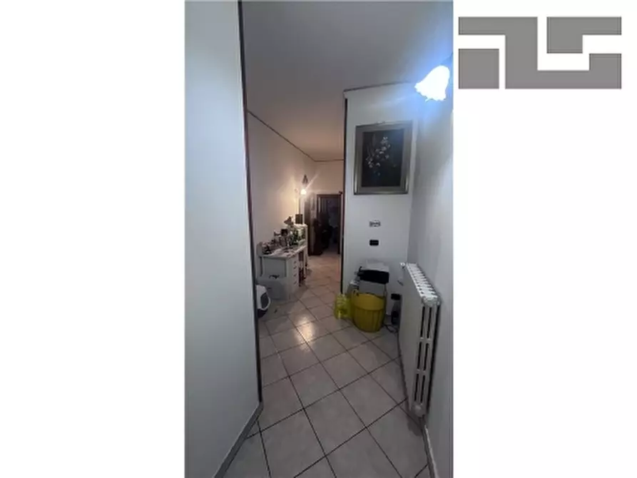 Immagine 6 di Appartamento in vendita  a Firenze