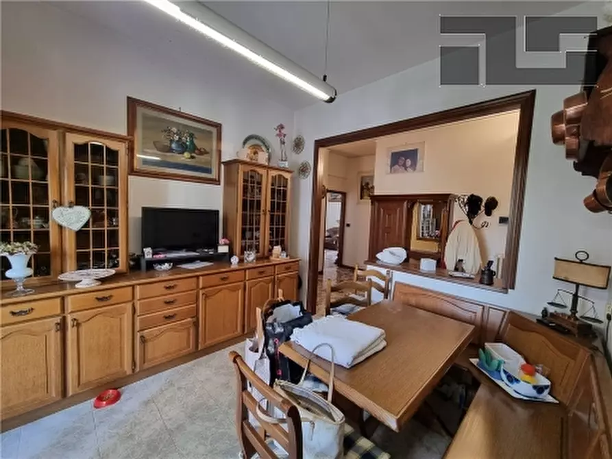 Immagine 6 di Appartamento in vendita  a Firenze