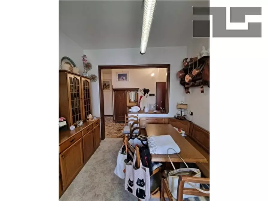 Immagine 10 di Appartamento in vendita  a Firenze